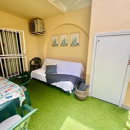 Super Y Amplio Apto Con Airco, Planta Baja En Mareverde Apartment