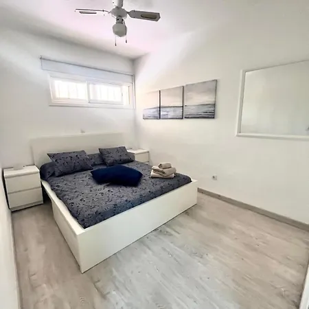Apartamento Super Y Amplio Apto Con Airco, Planta Baja En Mareverde