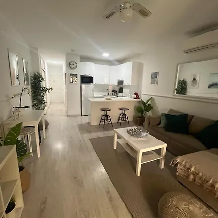 Super Y Amplio Apto Con Airco, Planta Baja En Mareverde Apartamento *